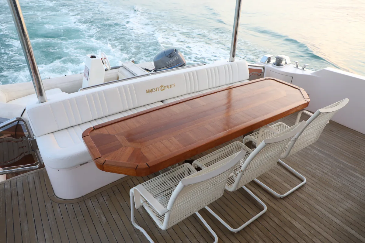 MAJESTY 70